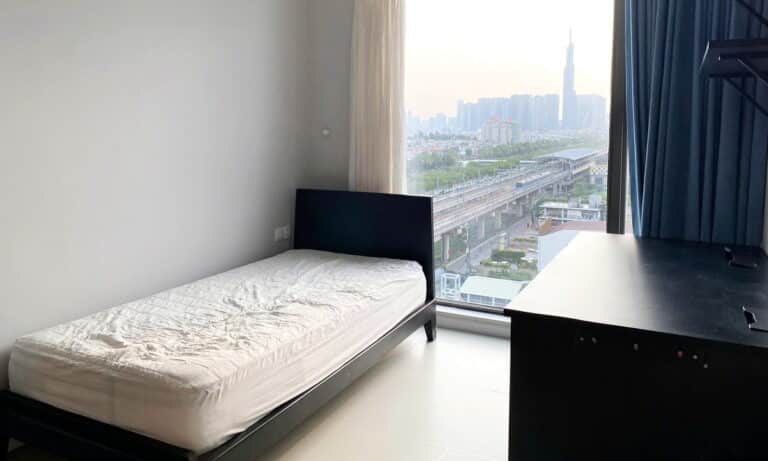 Gateway Thảo Điền cho thuê căn hộ 4 phòng ngủ có nội thất view L81 lầu cao