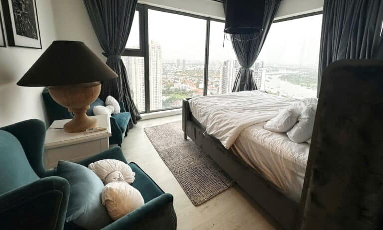 Gateway Thảo Điền 4 phòng ngủ cho thuê nội thất cao cấp view L81 lầu cao