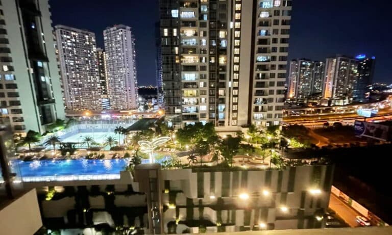 Estella Heights cho thuê căn 2 phòng ngủ rộng rãi đủ nội thất view hồ bơi