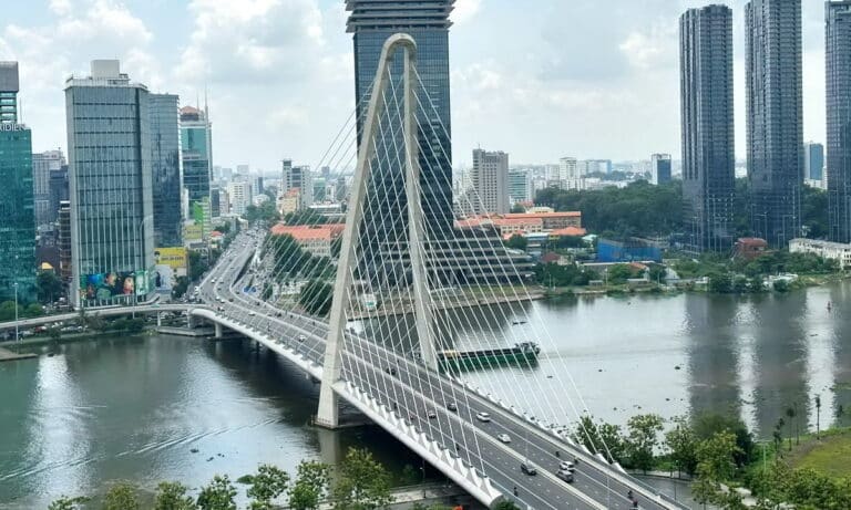 The Metropole khu Opera căn hộ 1 phòng ngủ cho thuê nhà trống tầng cao
