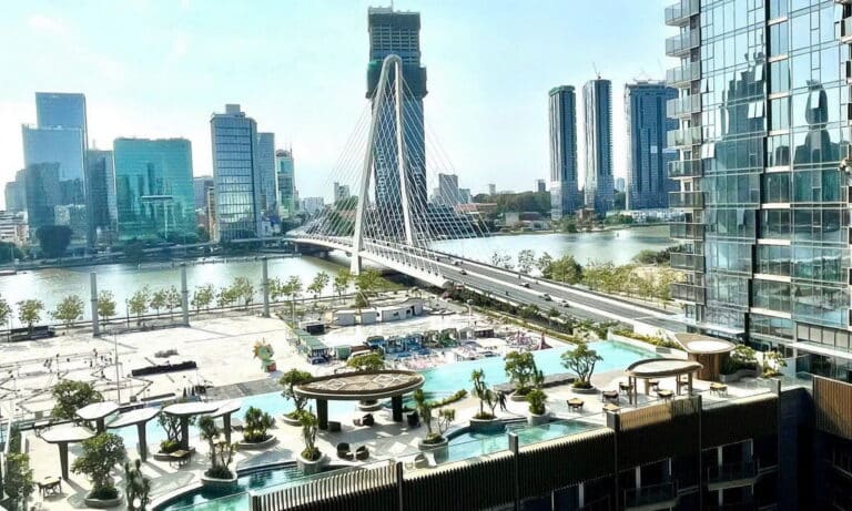 The Metropole khu Opera bán căn hộ 1 phòng ngủ trống view sông thoáng