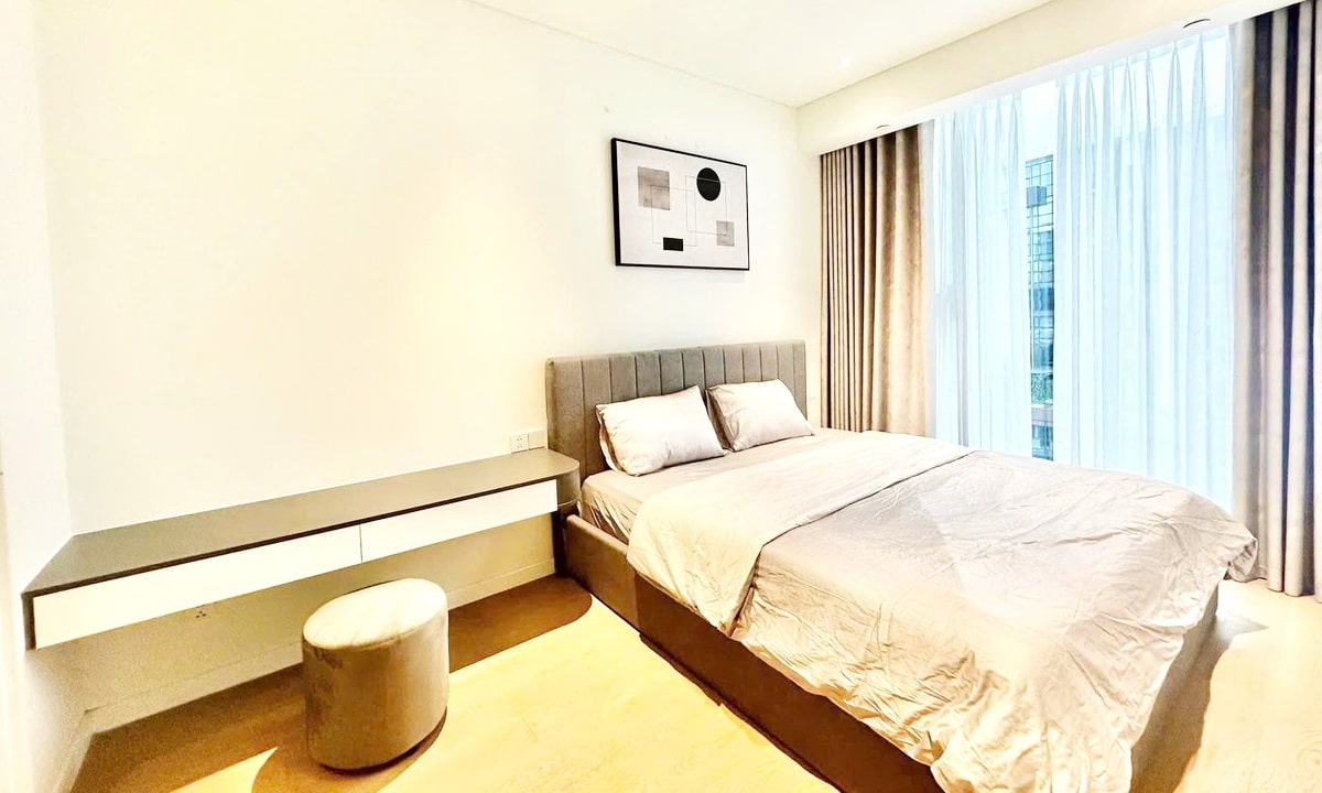 The Metropole khu Opera bán 2 phòng ngủ đầy đủ nội thất view thoáng
