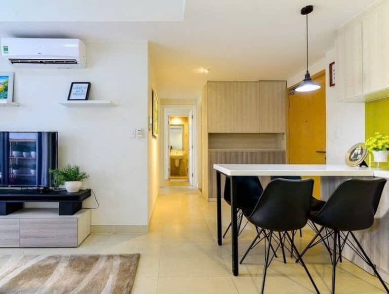 Cho thuê 2PN tòa T4 Masteri Thảo Điền full nội thất, View Hồ Bơi