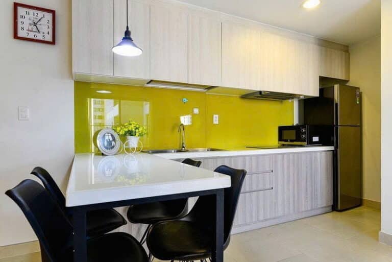 Cho thuê 2PN tòa T4 Masteri Thảo Điền full nội thất, View Hồ Bơi