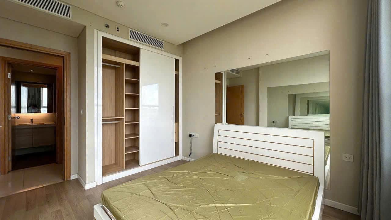 Căn hộ Sarimi 2 phòng ngủ cho thuê, nhà full nội thất, View Công Viên