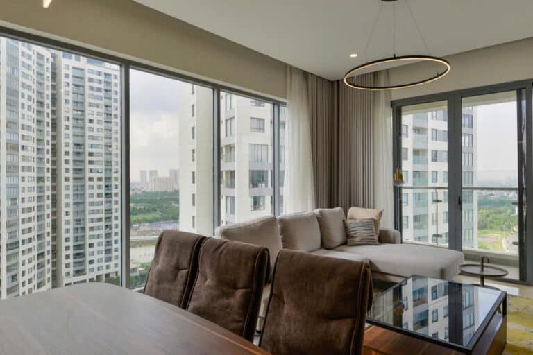 Căn hộ 3 phòng ngủ Đảo Kim Cương bán view hồ bơi, tầng đẹp, nội thất xịn