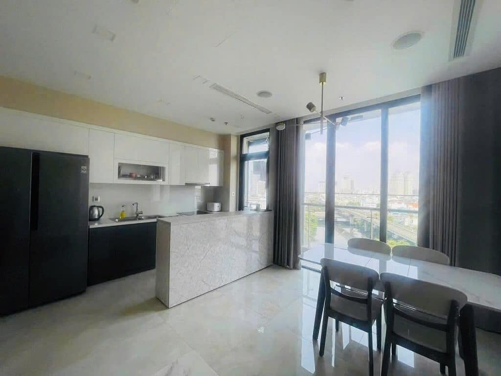 Bán căn hộ 2 phòng ngủ Aqua 4 Vinhomes Golden River – Tầng trung, View Sông