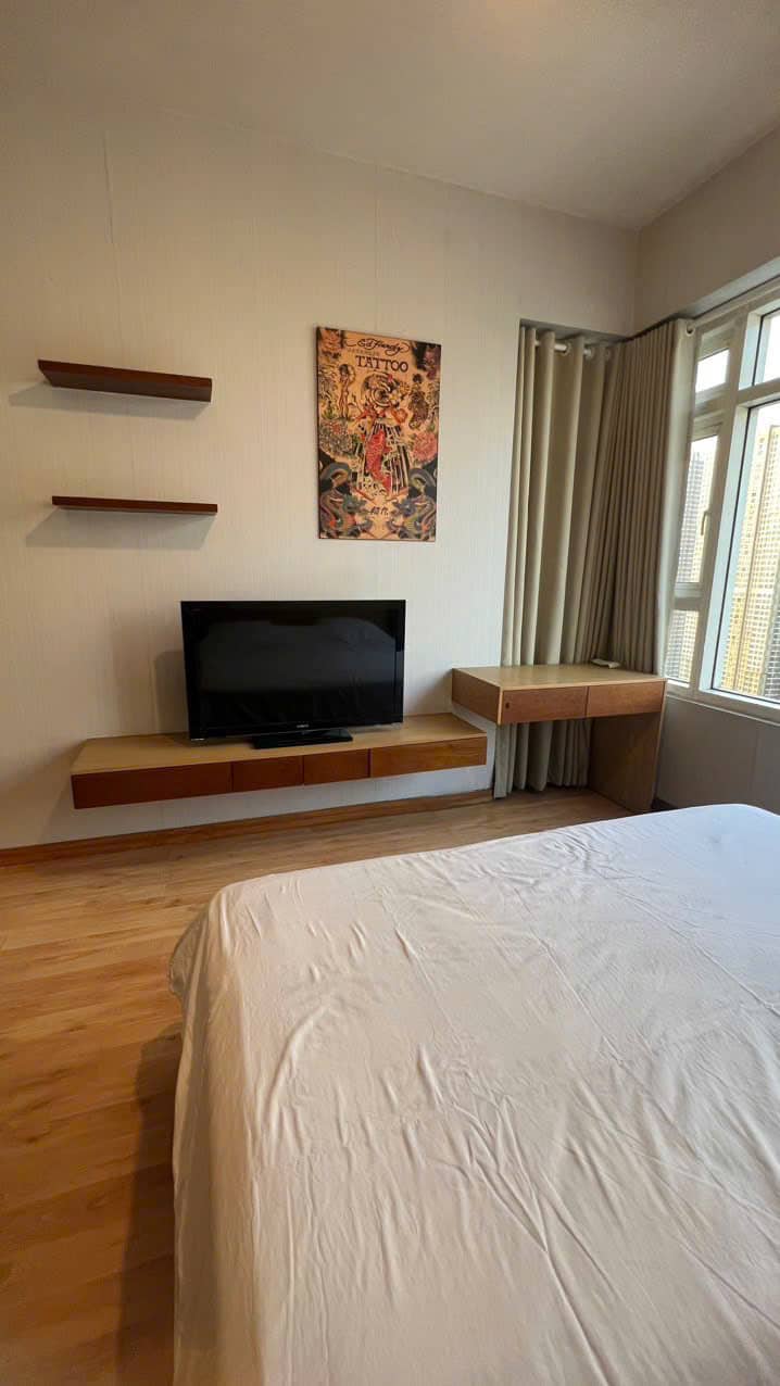 Thuê căn hộ 2PN Ruby 2 Saigon Pearl – Tầng Trung, View Landmark