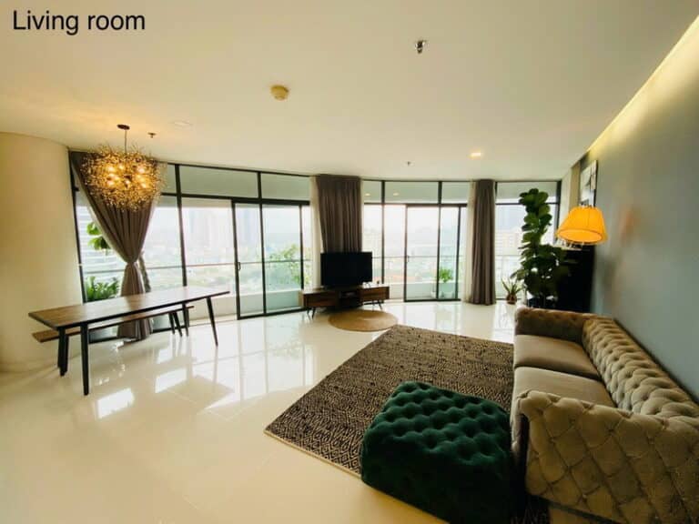Căn Hộ City Garden 3 Phòng Ngủ Bán View Hồ Bơi Siêu Mát, Tầng Trung