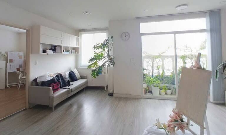 Grand Riverside căn hộ cho thuê 2 phòng ngủ có nội thất view sông thoáng