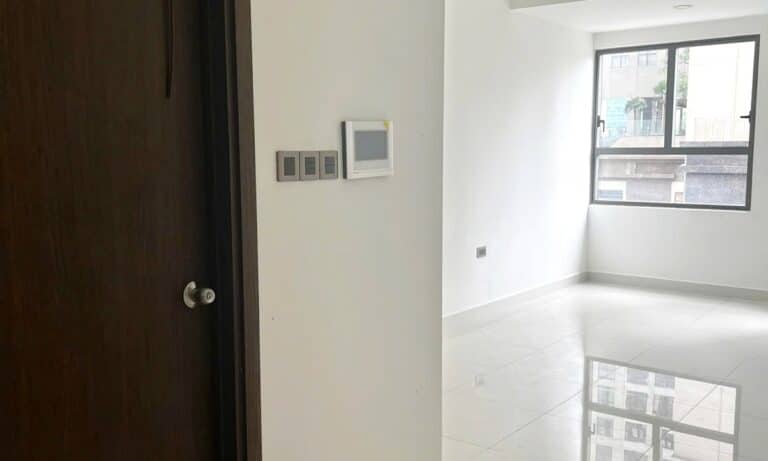 Saigon Royal căn hộ cho thuê studio 1 phòng ngủ nhà trống nội thất cơ bản